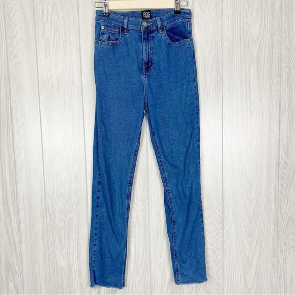 Urban Outfitters Denim - Urban Outfitters | BDG | Medium Wash High Rise Girlfriend Jeans Size 27